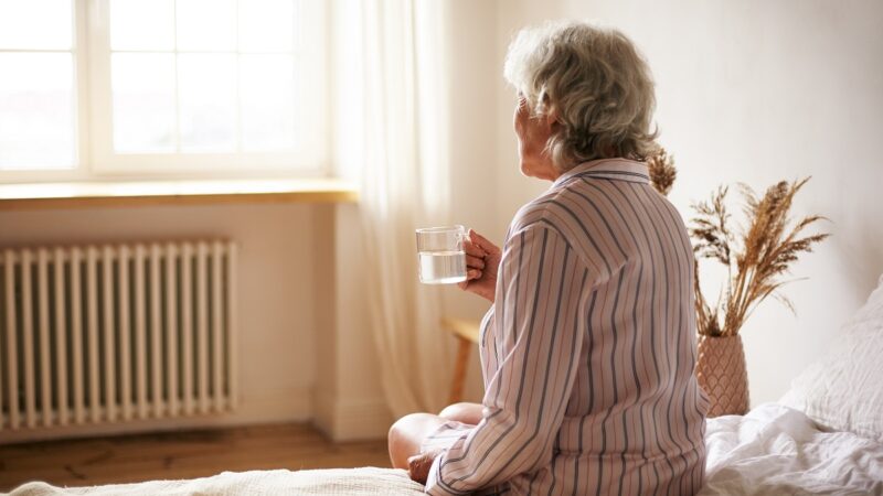 Come prendersi cura degli anziani durante le vacanze?